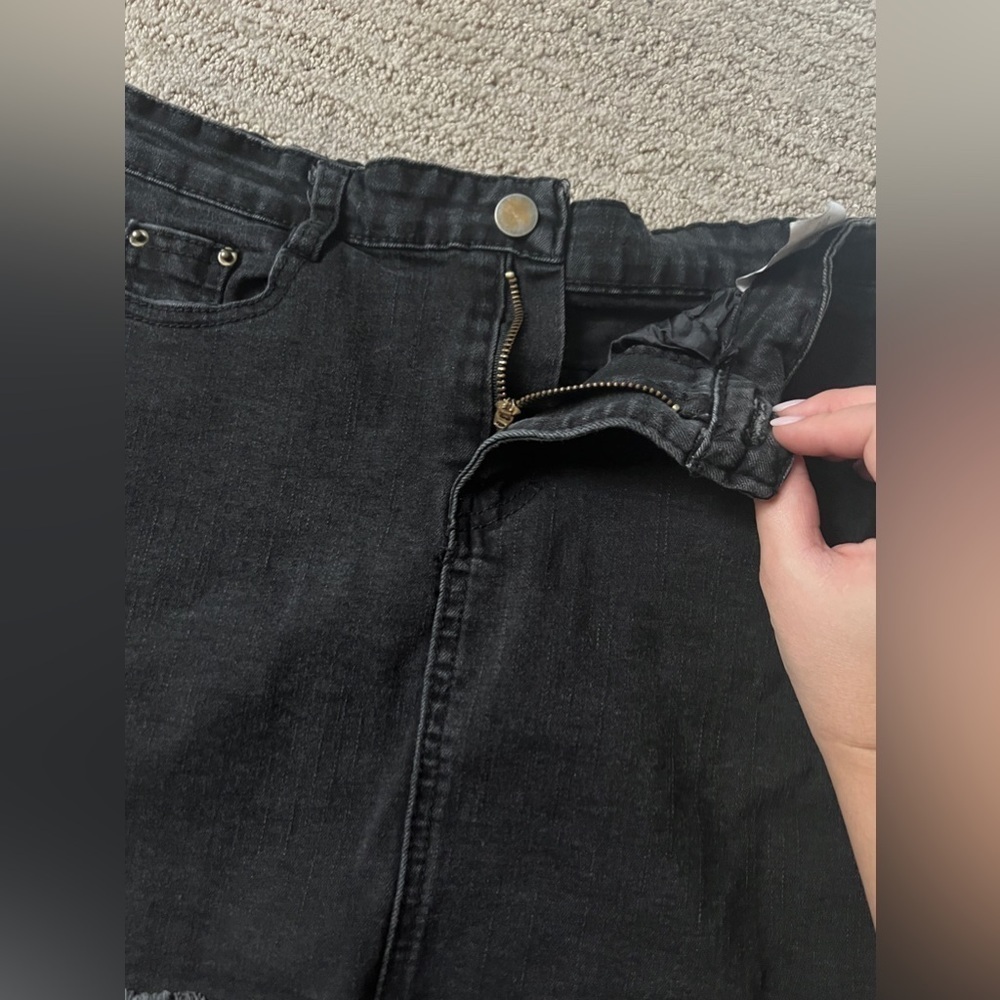Black denim - high waisted skirt with distressed hem - Picture 4 of 5